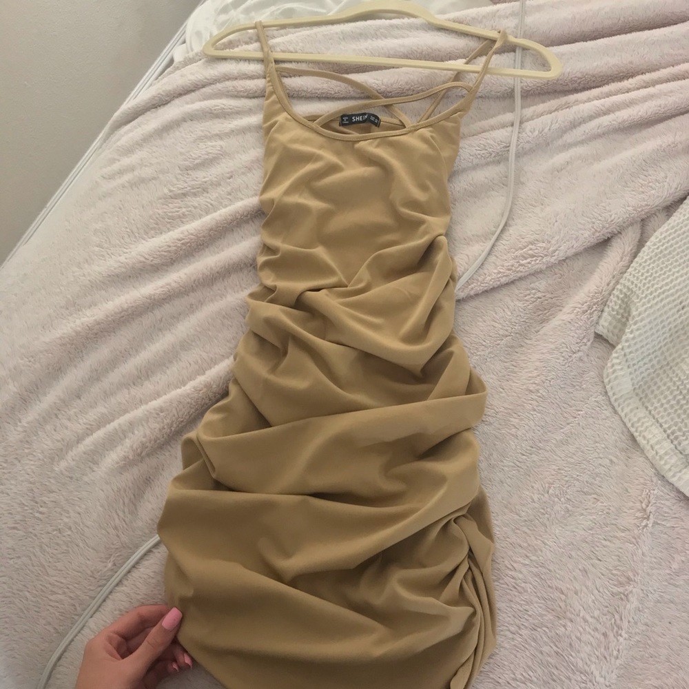 SHEIN Ruched Bodycon Dress - Picture 6 of 8